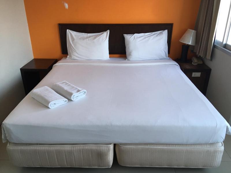 Prachuap Beach Hotel - Oda