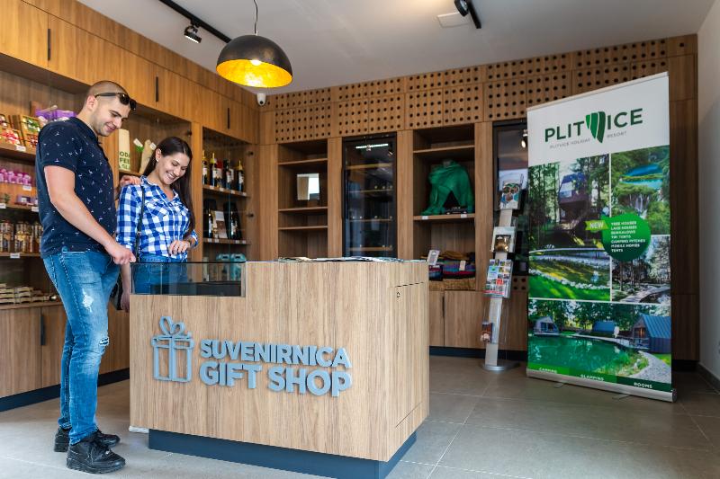 Plitvice Holiday Resort - Lobi
