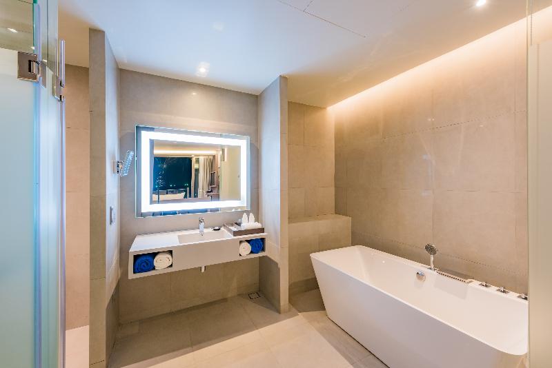 Oceanfront Beach Resort and Spa - Oda