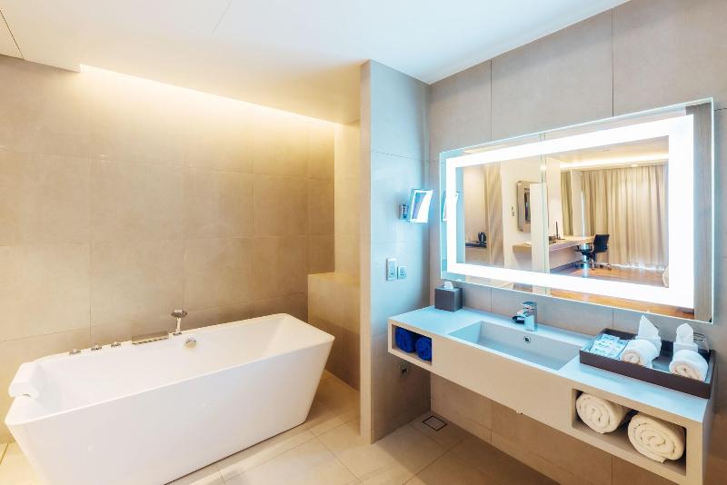 Oceanfront Beach Resort and Spa - Oda