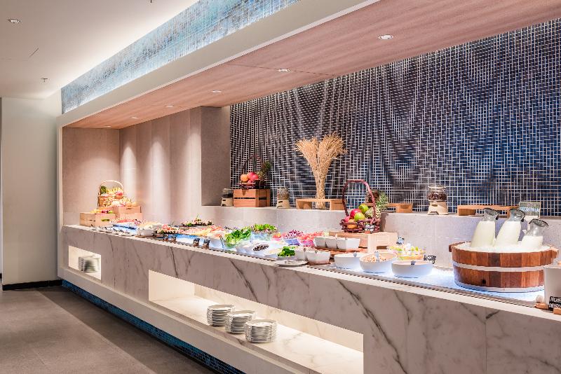 Oceanfront Beach Resort and Spa - Restoran