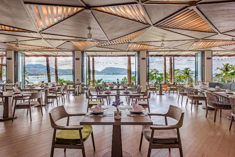 Oceanfront Beach Resort and Spa - Restoran