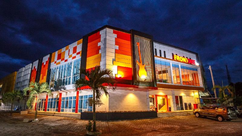 Front One Inn Muntilan - Genel