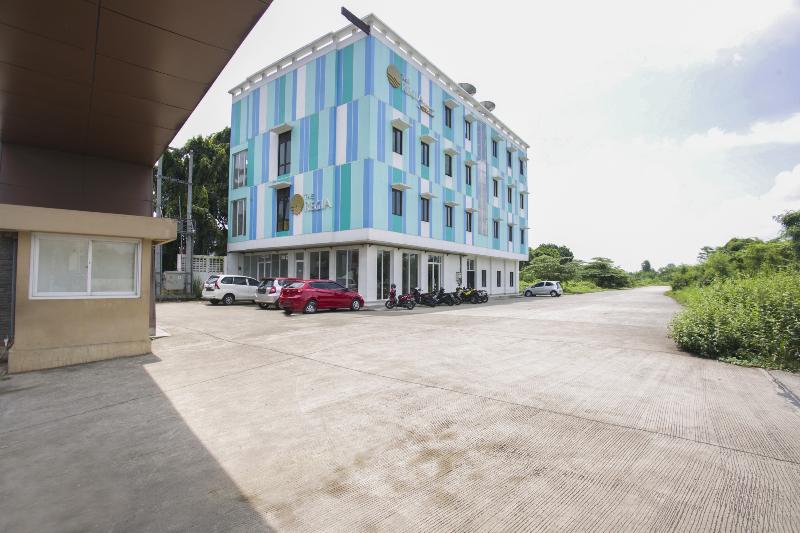 Collection O Bekasi Timur Near Gedung Juang - Genel