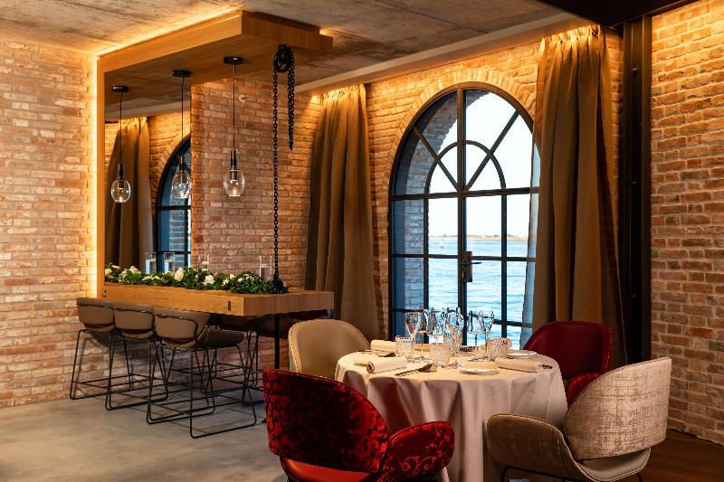 NH Collection Venezia Murano Villa - Restoran