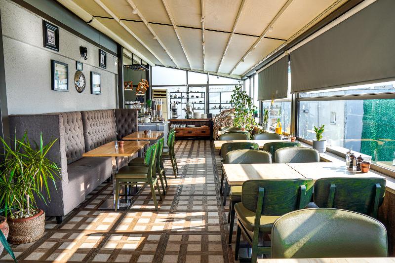 Bguest Hotel - Teras