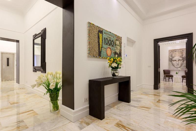 504 Corso Suites - Lobi
