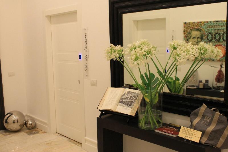 504 Corso Suites - Lobi