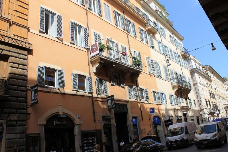 504 Corso Suites - Genel