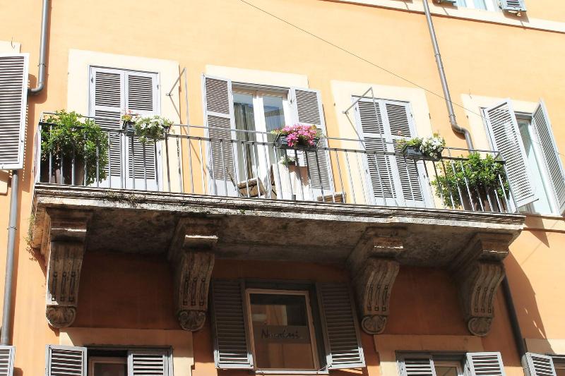 504 Corso Suites - Genel