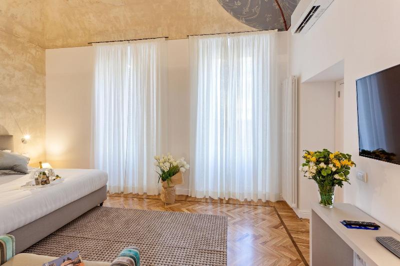 504 Corso Suites - Oda
