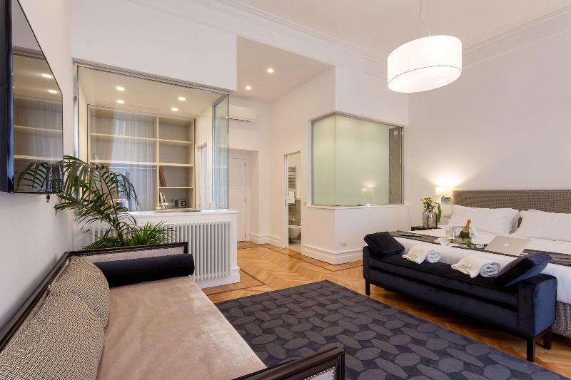 504 Corso Suites - Oda