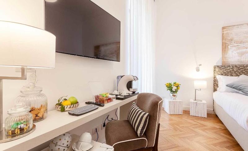 504 Corso Suites - Oda