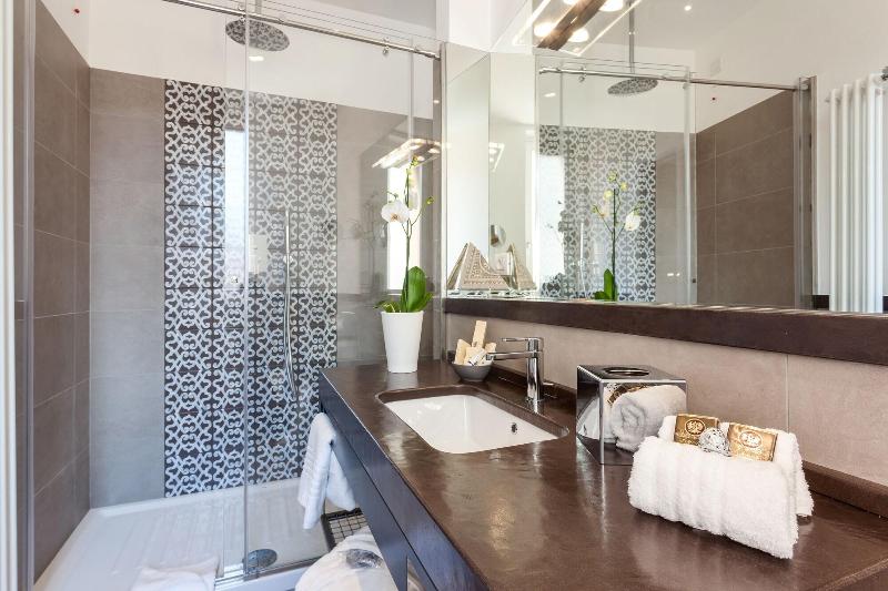 504 Corso Suites - Oda