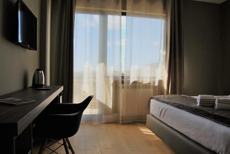 7Th Floor Suite - Oda