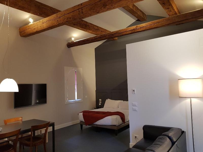 Almarossa Suites And Rooms - Oda