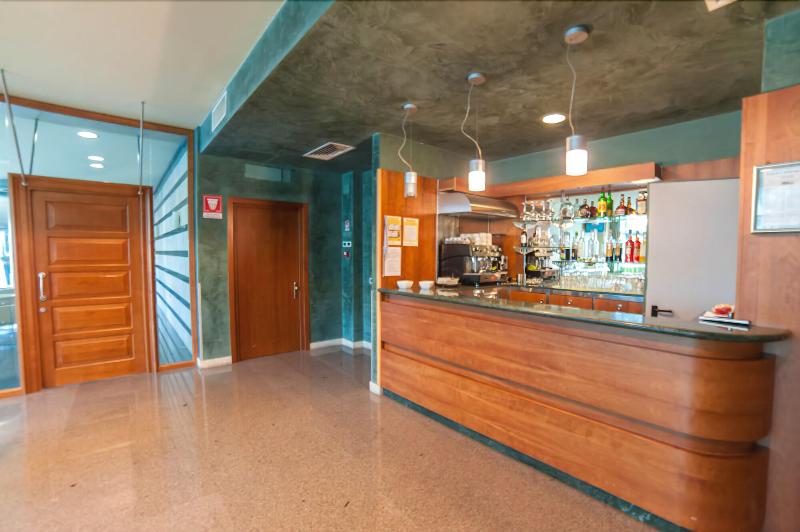 AMICO - Bar