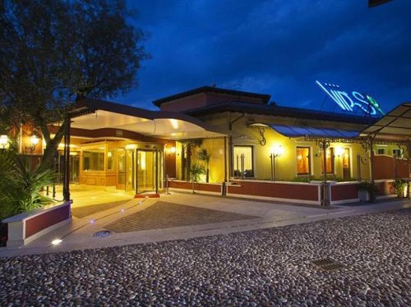 Vip S Motel - Genel