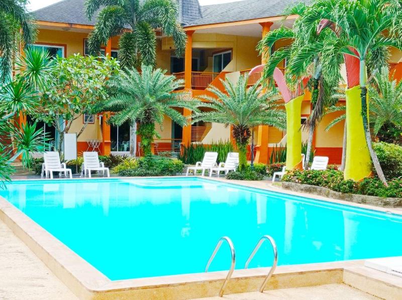 Coconut Beach Resort - Plaj
