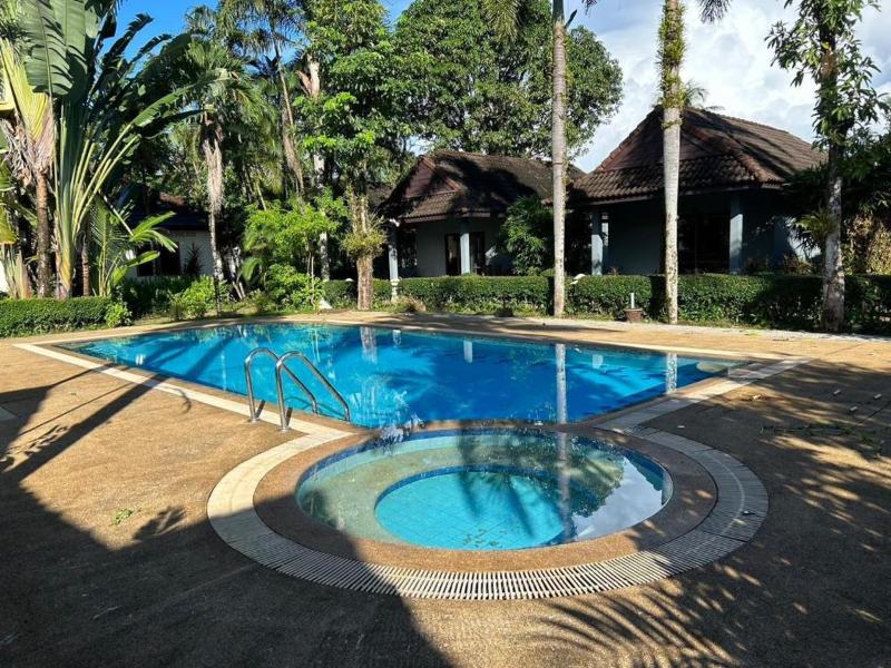 Cousin Resort - Havuz