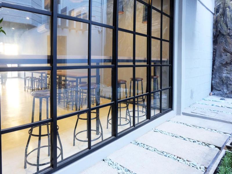 Livinn Hostel City Center Surabaya - Genel