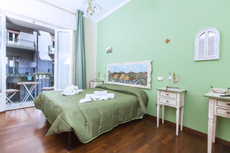 Stupor Mundi Bed and Breakfast - Oda