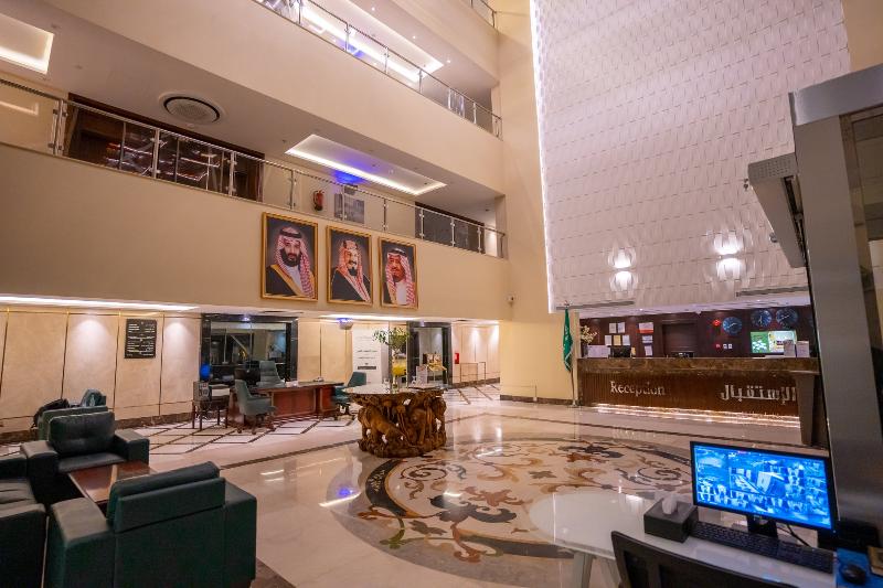 TOP Rosemond Al-Hamra Hotel Jeddah - Lobi