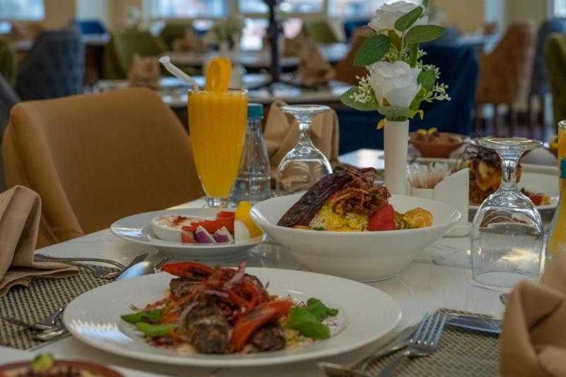 TOP Rosemond Al-Hamra Hotel Jeddah - Restoran