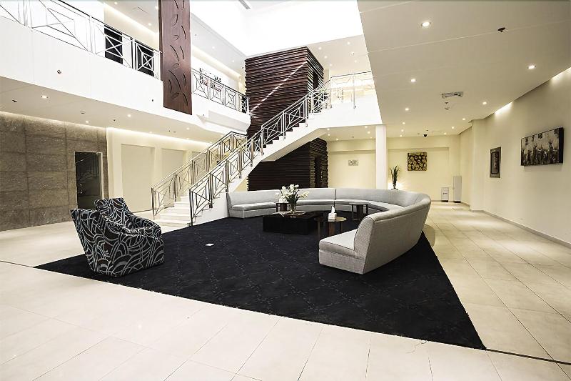 Grand Lily Hotel Suites - Lobi