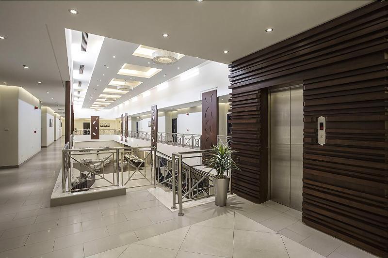 Grand Lily Hotel Suites - Lobi