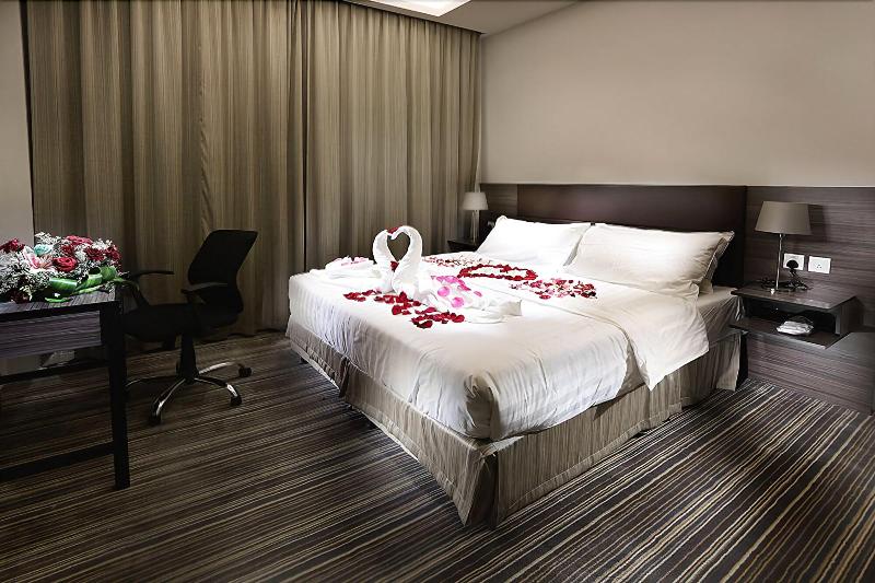 Grand Lily Hotel Suites - Oda