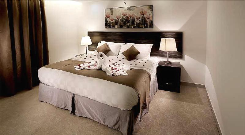 Grand Lily Hotel Suites - Oda