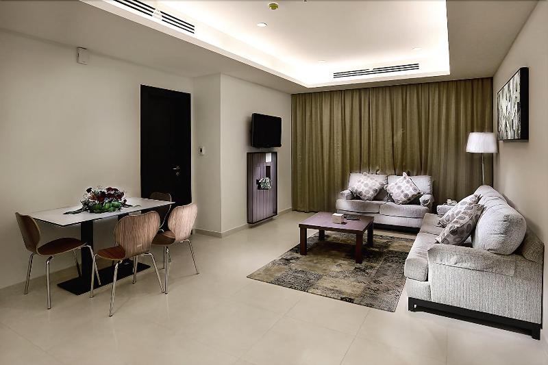 Grand Lily Hotel Suites - Oda