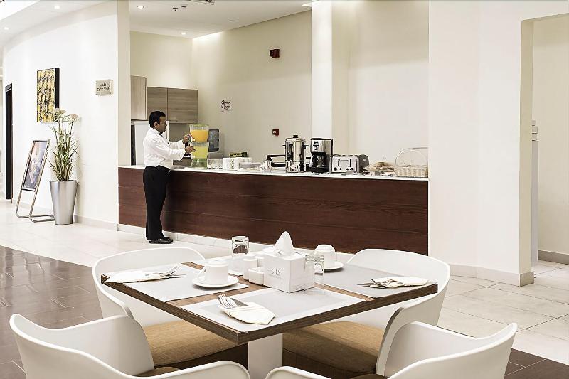 Grand Lily Hotel Suites - Restoran