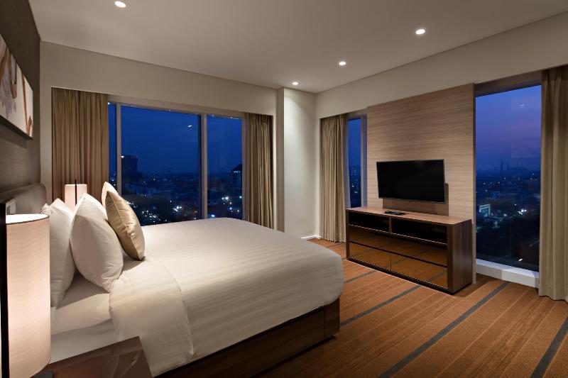 Oakwood Hotel Residence Surabaya - Oda
