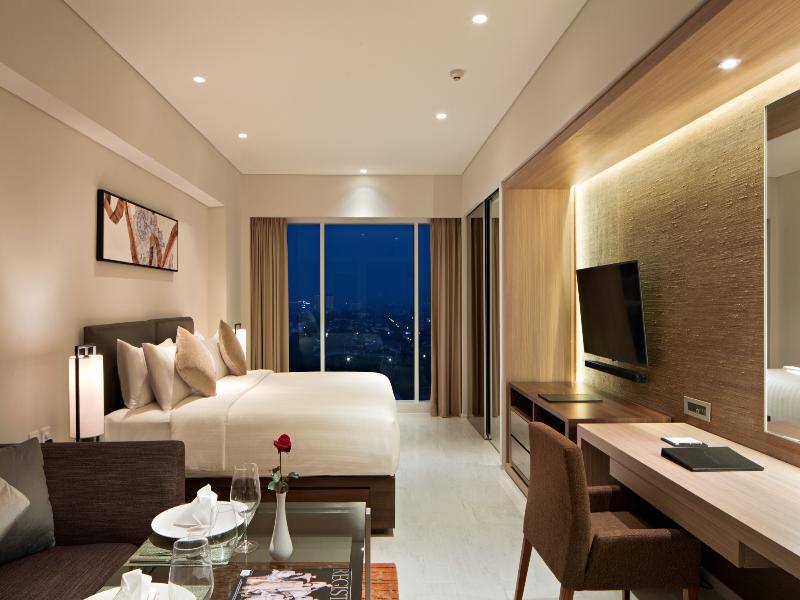 Oakwood Hotel Residence Surabaya - Oda