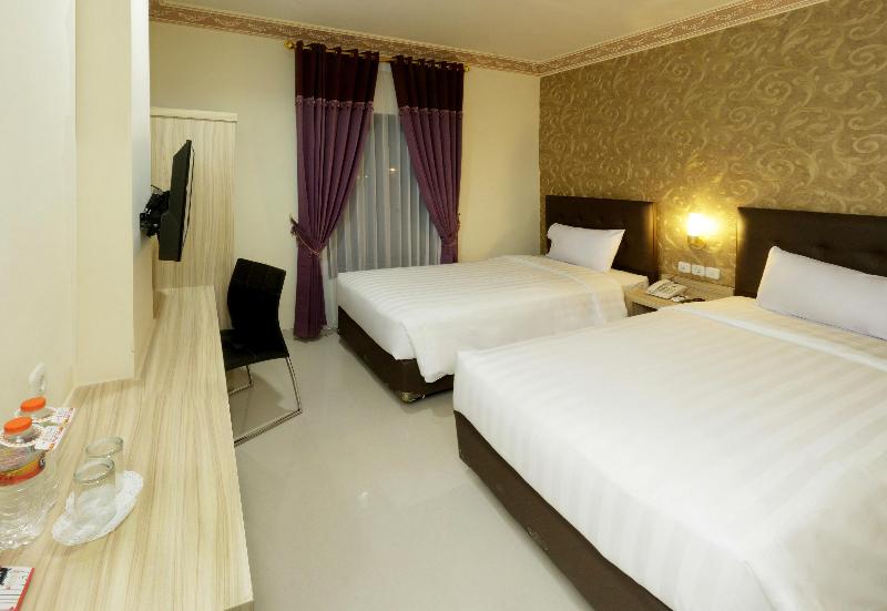 Hersya Front One Inn Surabaya - Genel