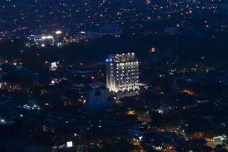 Batiqa Hotel Darmo Surabaya fotoÄŸrafÄ±