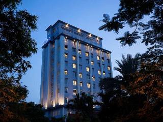 Batiqa Hotel Darmo Surabaya fotoÄŸrafÄ±