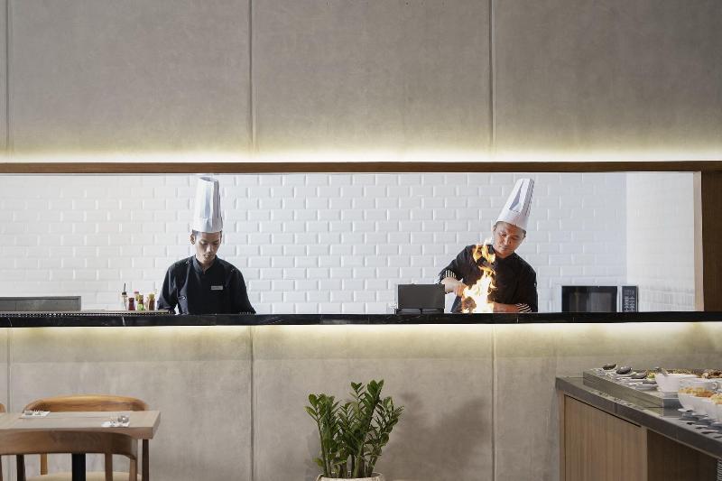 Batiqa Hotel Darmo Surabaya - Restoran
