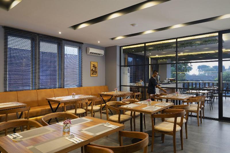 Batiqa Hotel Darmo Surabaya - Restoran