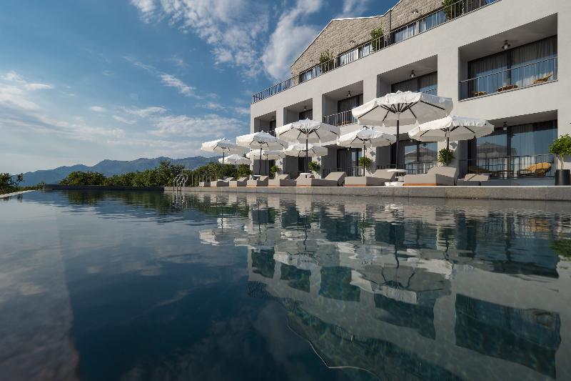 Vivid Blue Serenity Resort - Genel