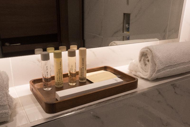 Merit Kensington Hotel - Genel