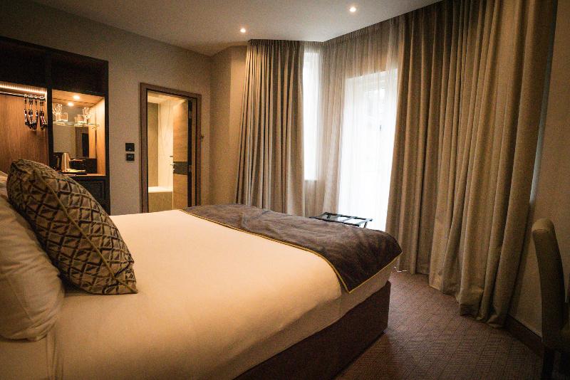 Merit Kensington Hotel - Genel