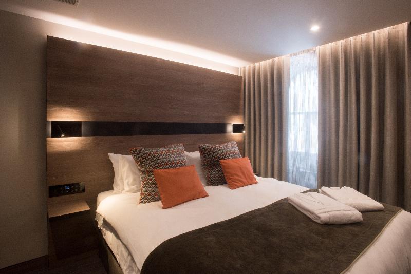 Merit Kensington Hotel - Oda