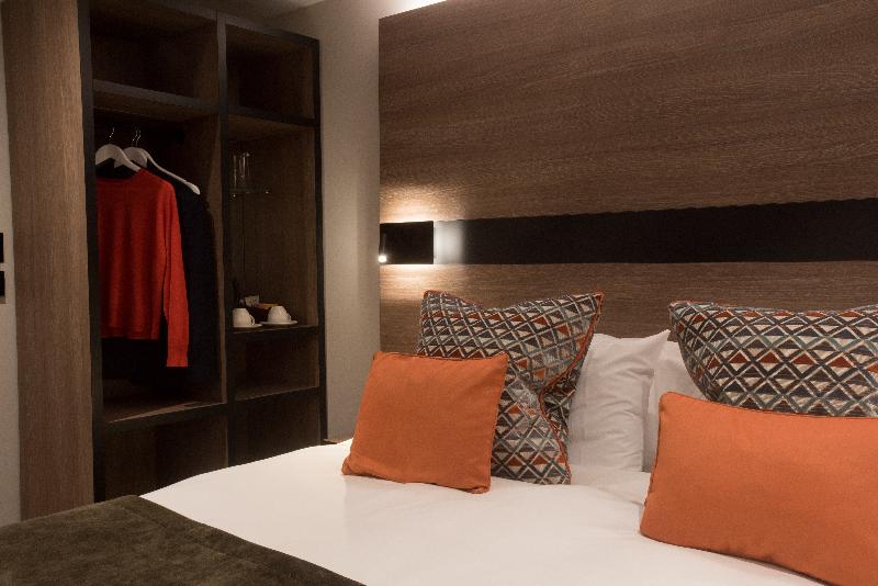 Merit Kensington Hotel - Oda