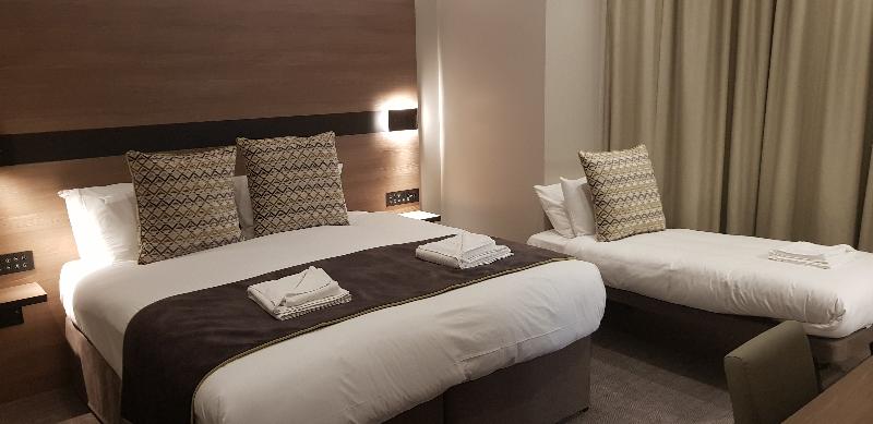 Merit Kensington Hotel - Oda