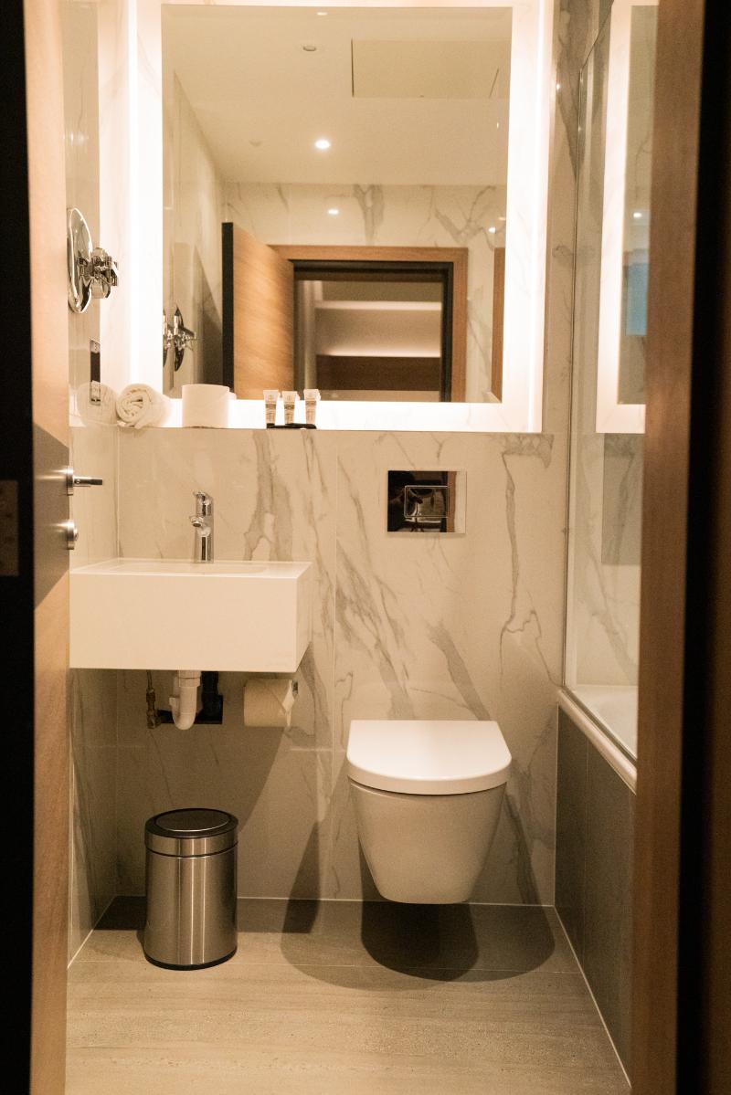 Merit Kensington Hotel - Oda