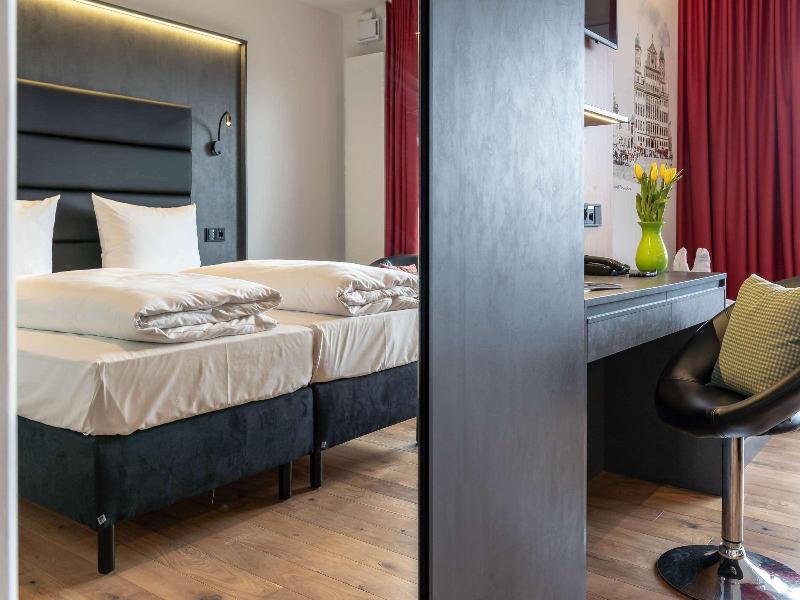 Augsburg Hotel Sonnenhof - Oda