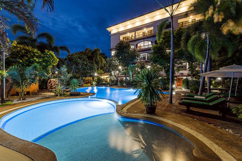 Prinz Garden Villa Huahin - Havuz
